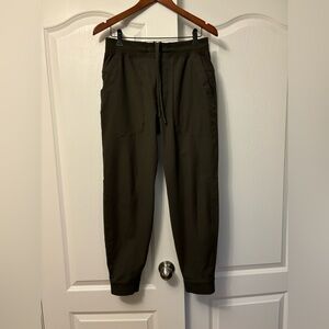 Lululemon men’s ABC Jogger - Size Medium 28” inseam. Dark Olive